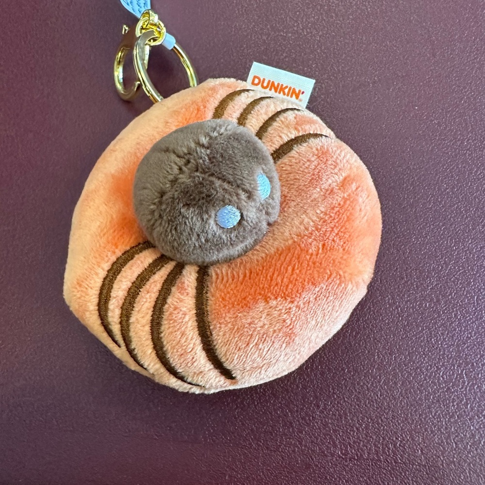 Dunkin donut, spider keychains